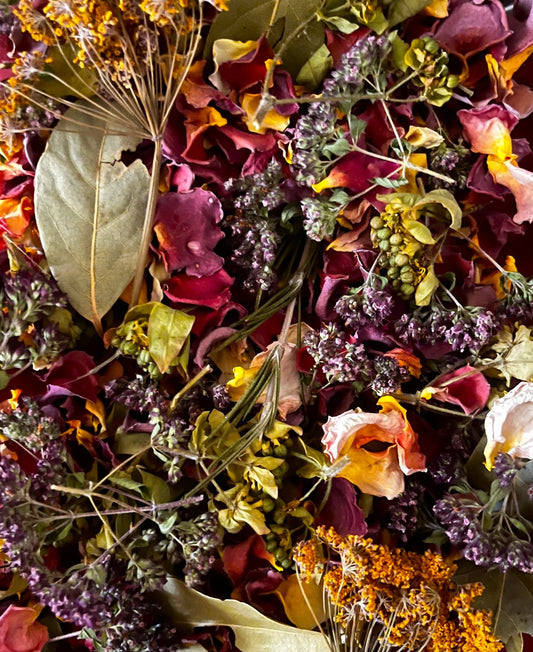 Natural Autumnal Pot Pourri with rose petals, fennel flowers, marjoram